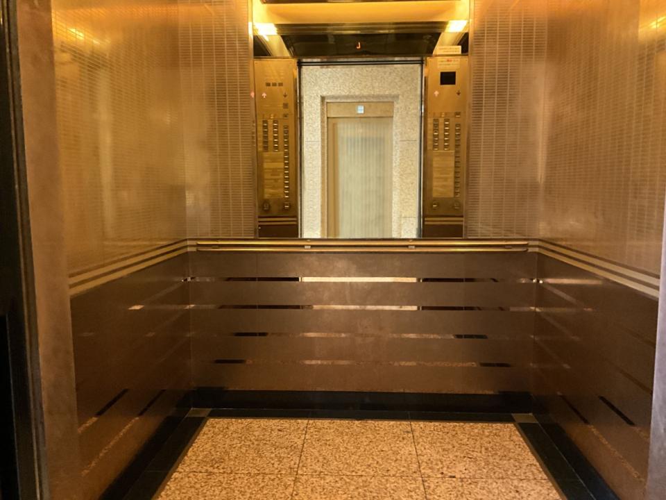 Photo of the elevator