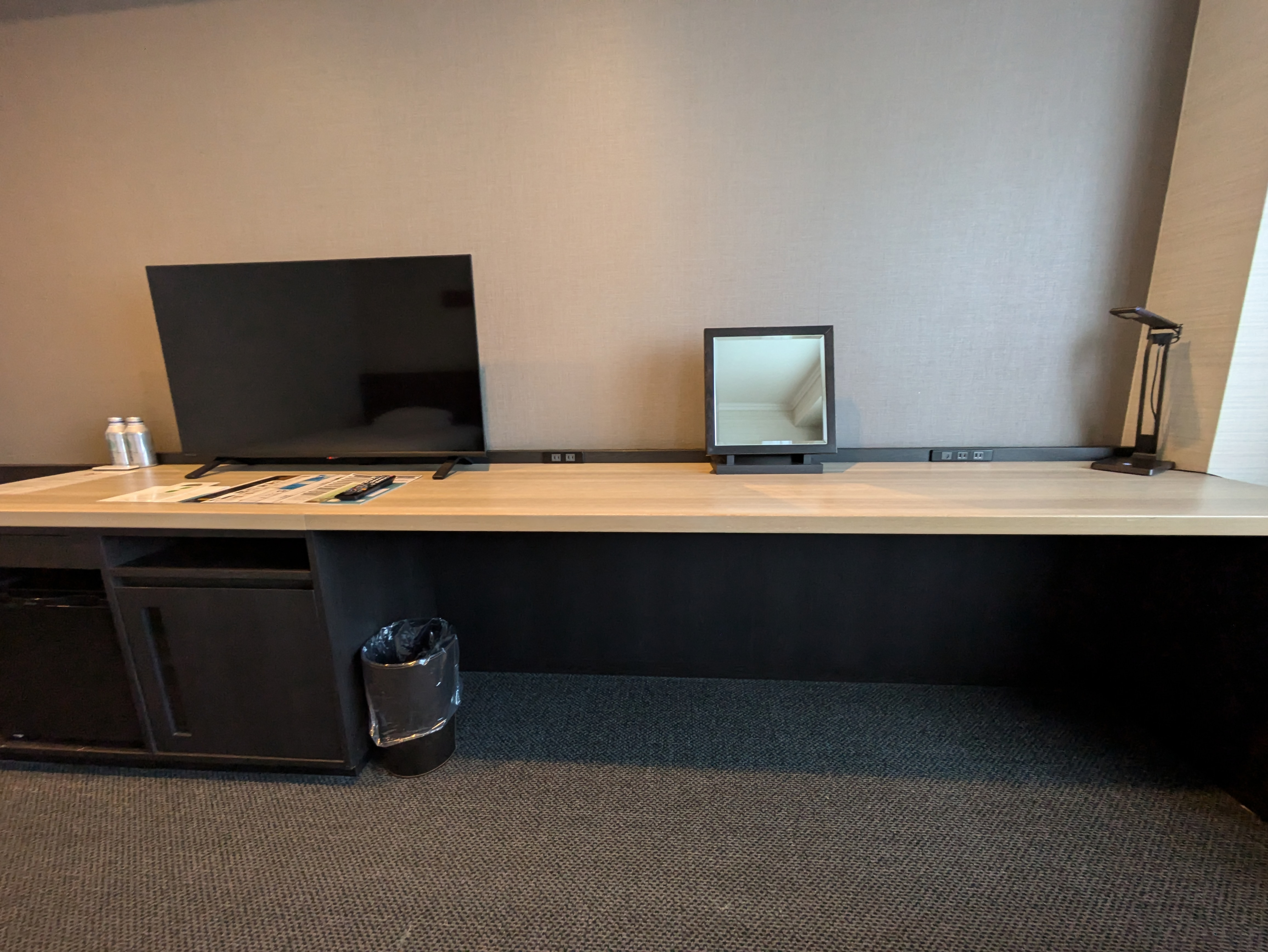 Photo of the desk in an accessible room