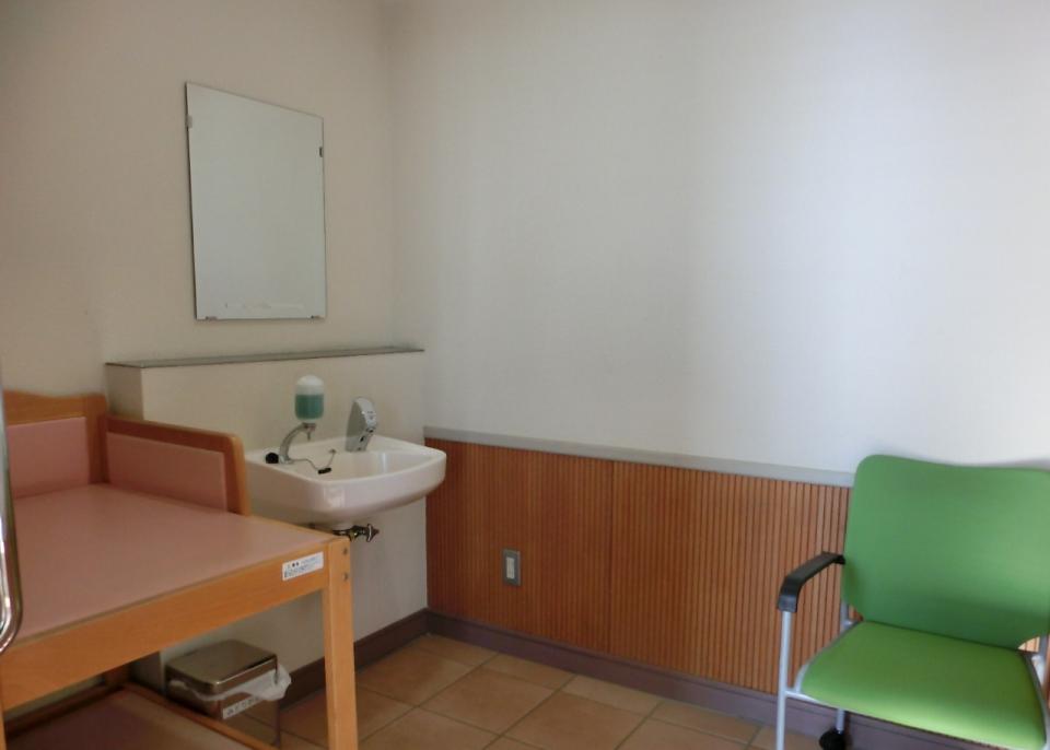 Photo of the nursing and changing room in the park hall
