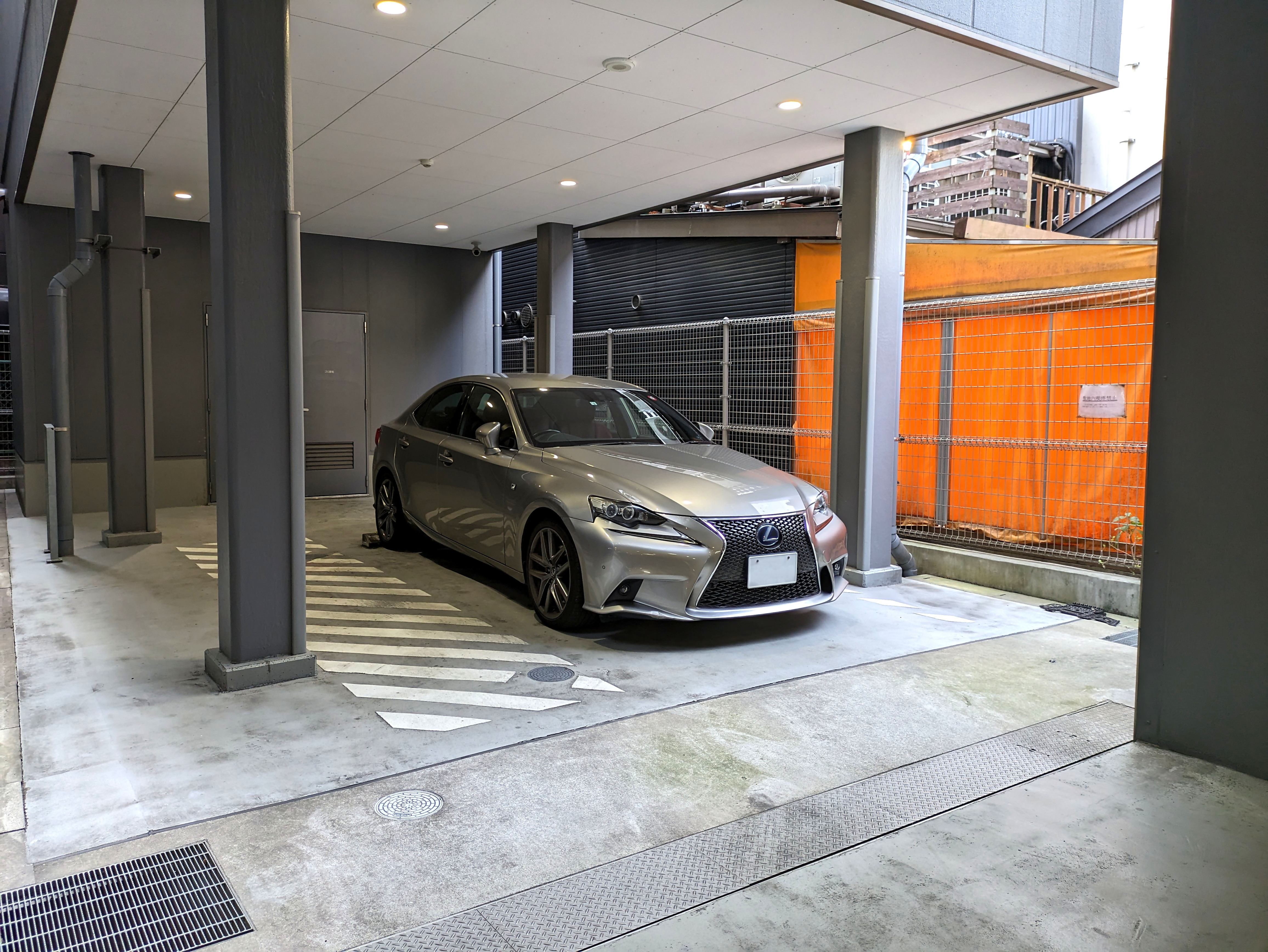 Photo of the parking space for wheelchair users