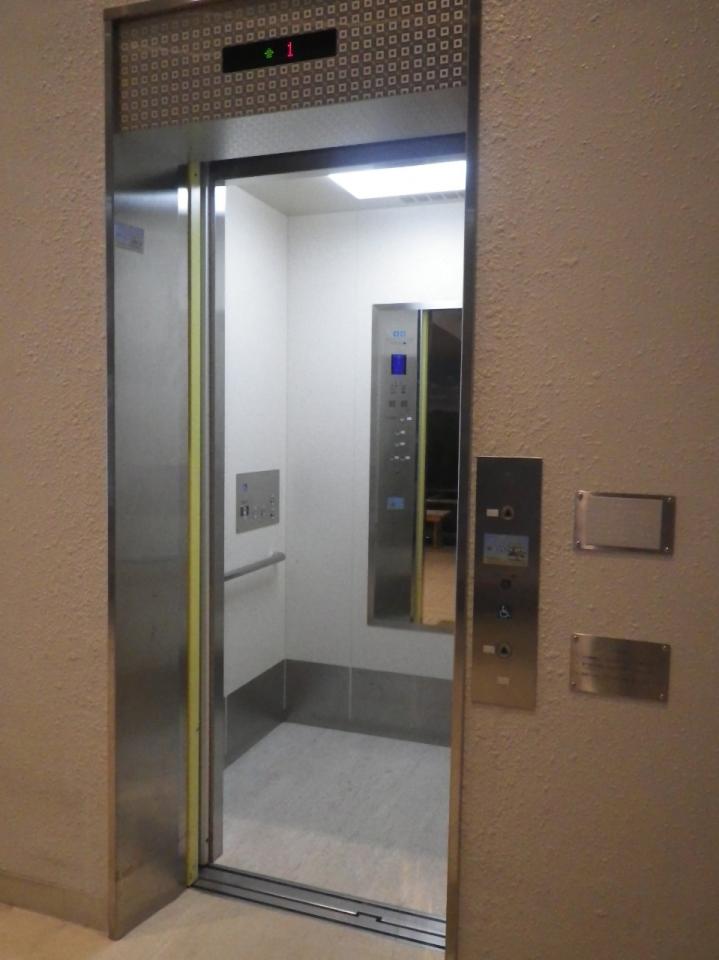 農業科学館エレベーターの写真
